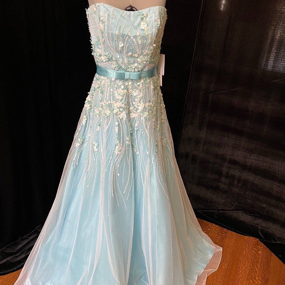 Sherri Hill Formal Gown
